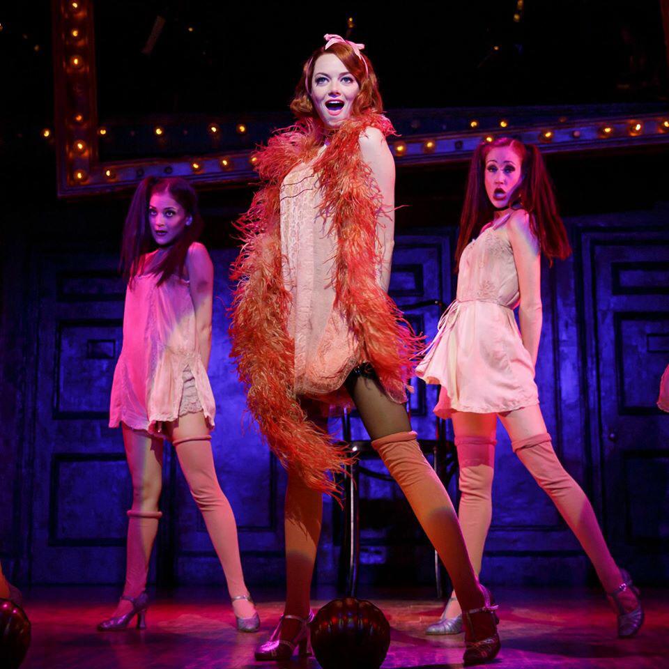 Nova foto da Emma como Sally Bowles em Cabaret!
