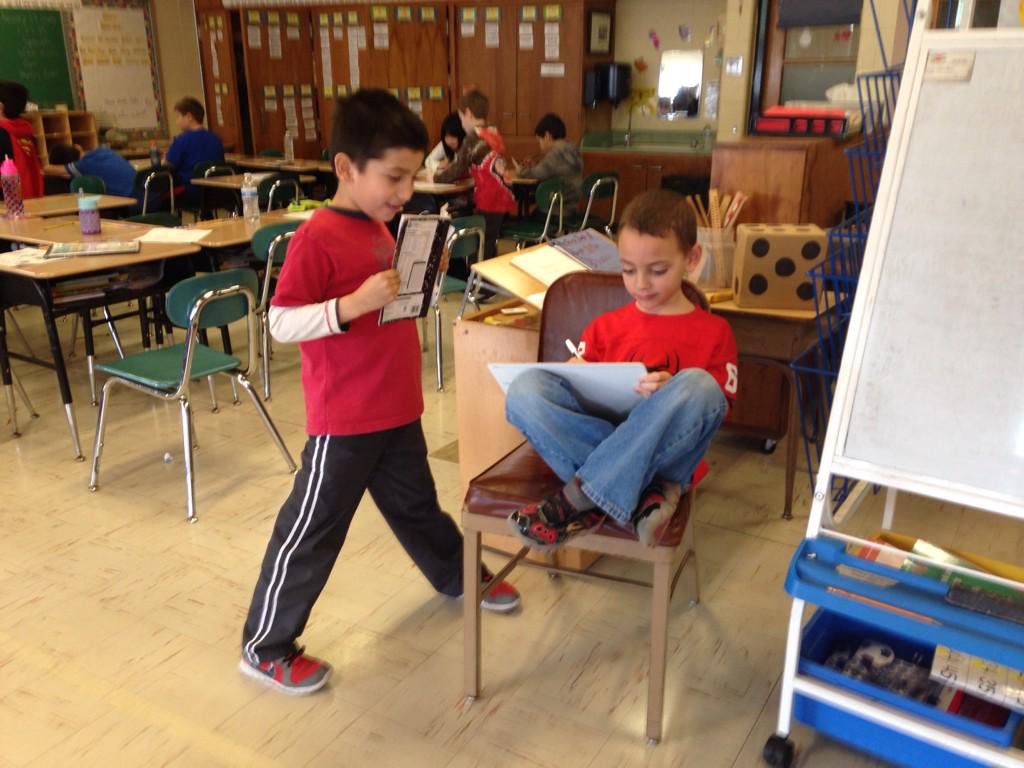 MrsSherlockj's tweet photo. Always fun working with a buddy to practice spelling words with blends! @Hwood_Pride http://t.co/J2awJtO0k5