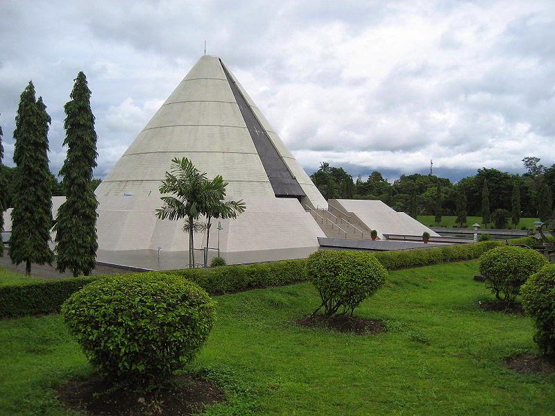 goapindulinfo's tweet photo. Jejak Peristiwa Enam Jam di Monumen Jogja Kembali 
http://t.co/XKtxmmFjbM http://t.co/DXzfQO41ie
