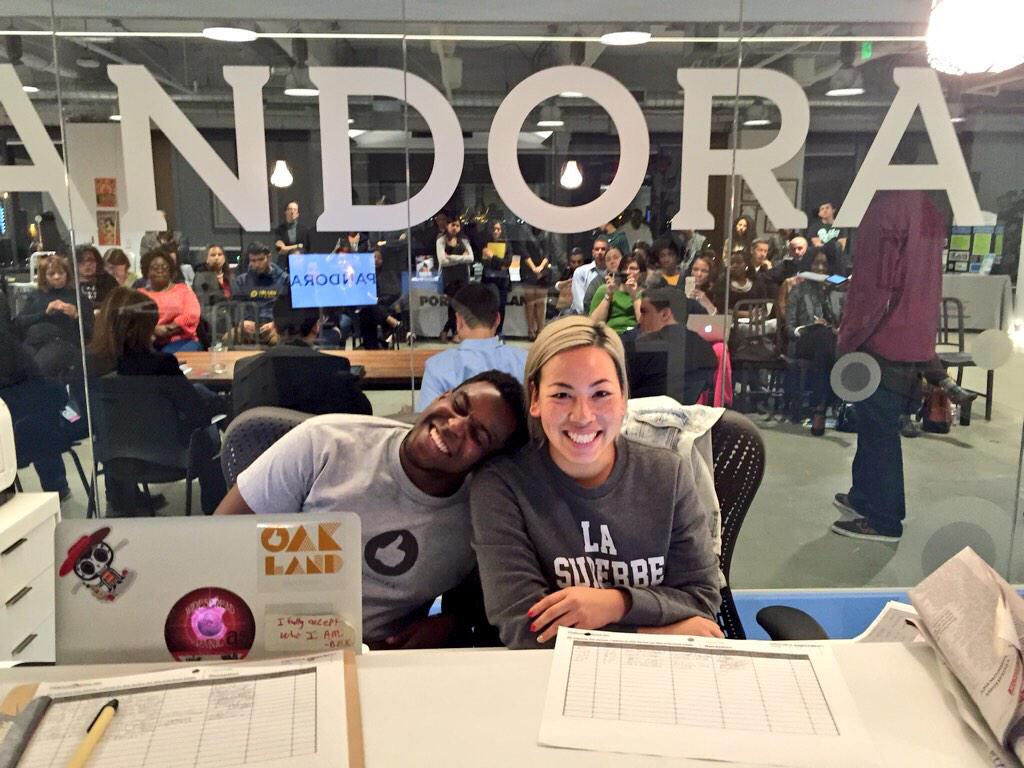 lawrencehive's tweet photo. @rrrlisarrr you guys at @pandora_radio @pandoracareers rock! #RetoolSchool @ODALC http://t.co/VyB7C165Pm