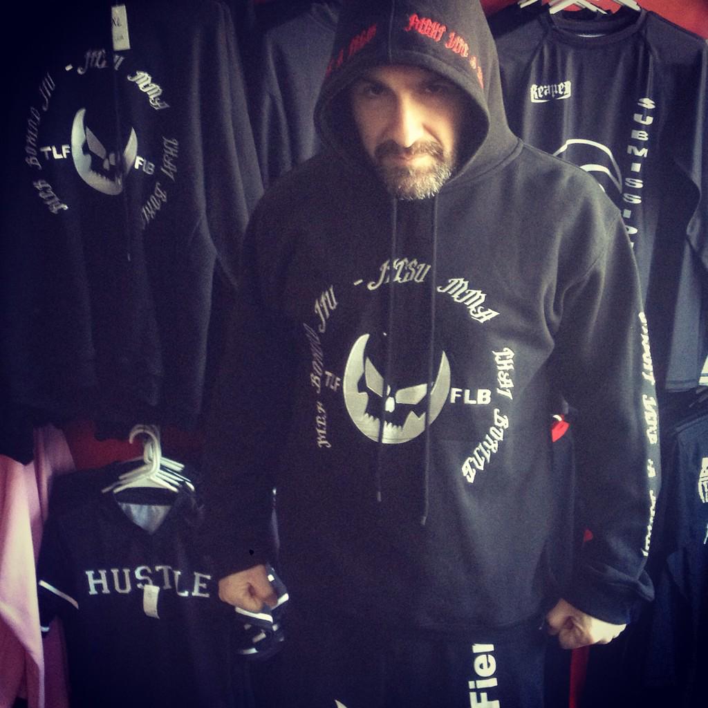 fightergear's tweet image. only got #1 of these left. So we #giving it away!🔥Follow our instgram &amp;amp; at 400 will give it away. #mma #bjj #FreeSwag