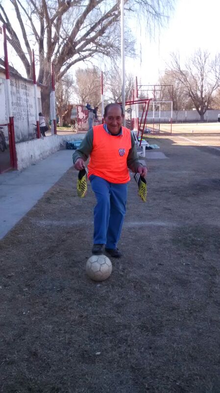 GerardoSCSC's tweet image. Que seria del club sin este hombre...
 #vidaeterna #coco #SCSCS