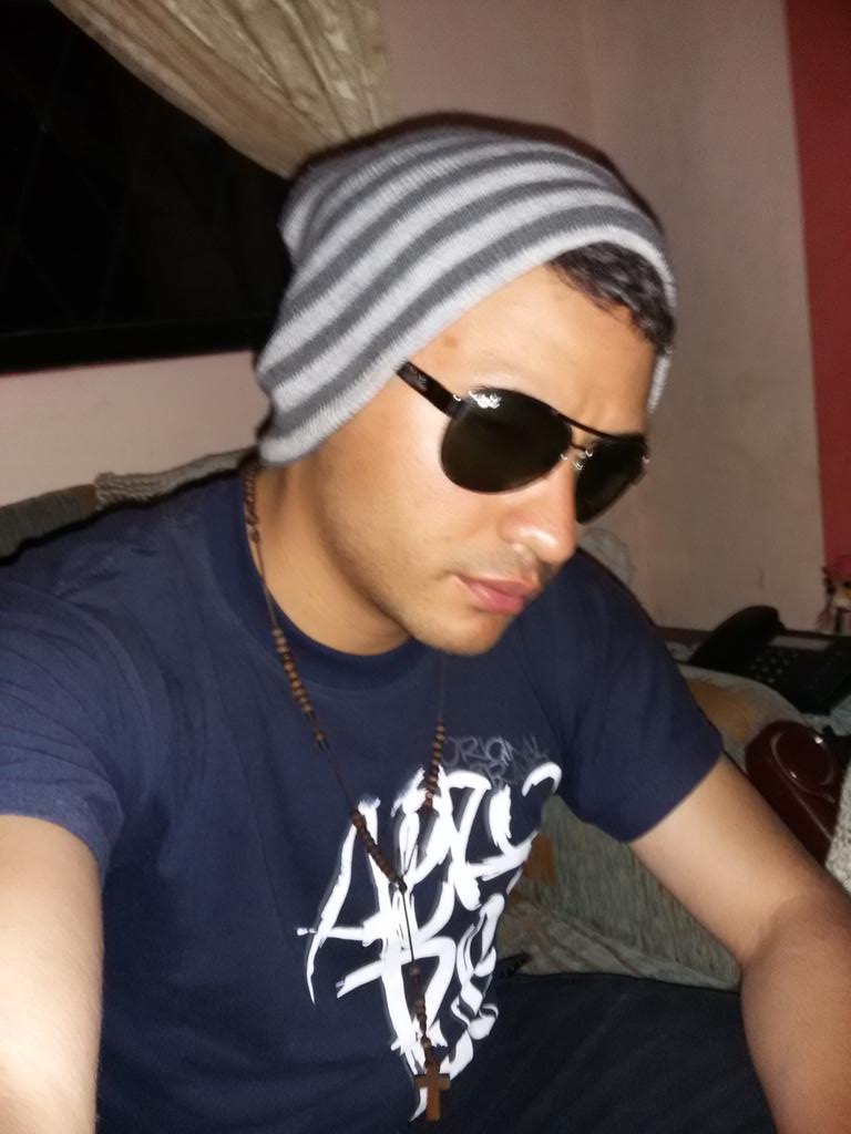 FabyReal312's tweet photo. Hasta el día de mañana voy a dormir después d ya haber cenado que descansen mi gente http://t.co/HEVO06CpFZ