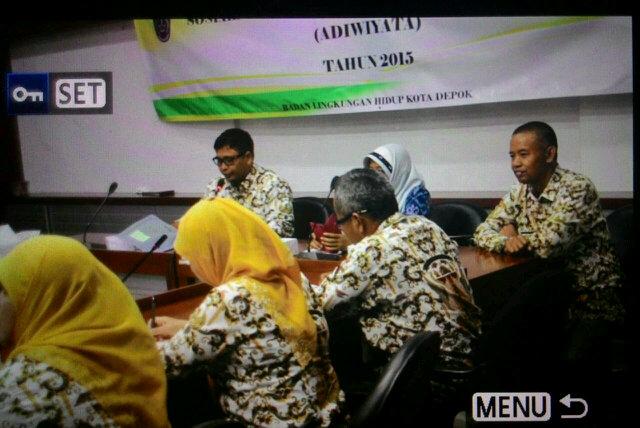 fiettiotiotio's tweet photo. @blhkotadepok Sosialisasi Sekolah Berbudaya Lingkungan (Adiwiyata) tahun 2014 http://t.co/9AUxj3YzHC
