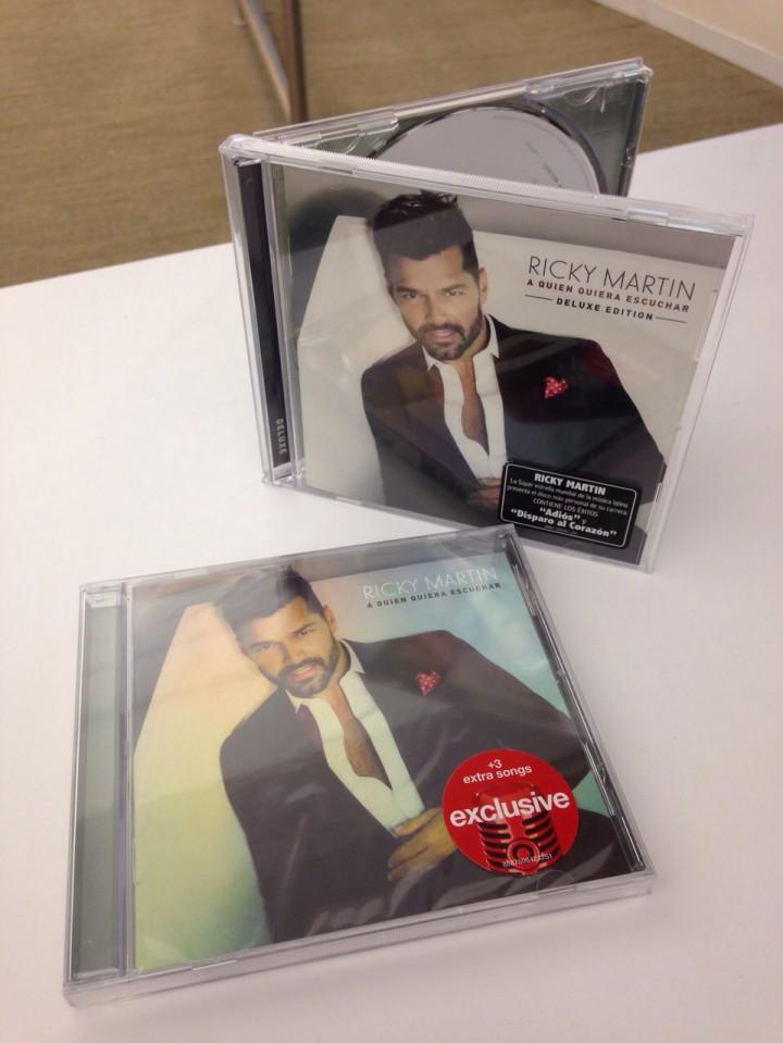 jpuspain's tweet photo. Mañana es el día!! 24h nos separan de descubrir AQQE :0) @ricky_martin ♥.♥ #EscuchaAQQEDial #sonyspain #esperaacabo http://t.co/dJJQ8VlU82