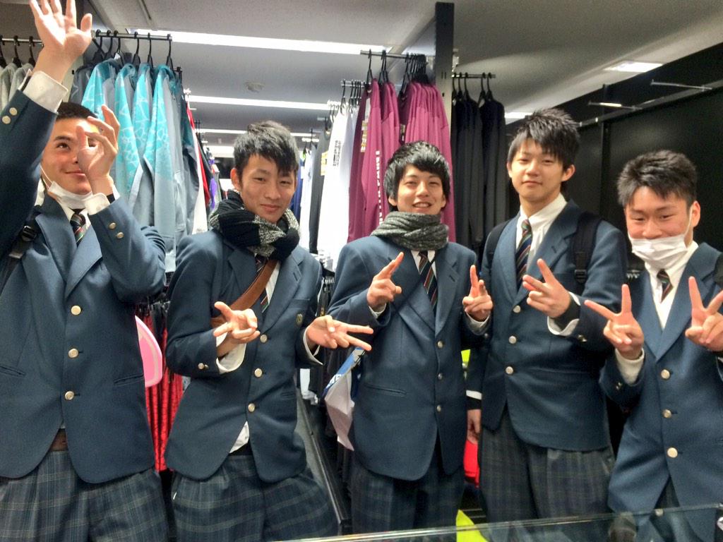 Ms Tokyo Auf Twitter 大分県立佐伯豊南高等学校男子バスケットボール部来店です 高校生活最後のシューズをmstokyoで購入してくれてありがとぉーう あと１年 君たちで佐伯豊南の素敵な歴史を刻んでね Http T Co Scrqsodep7