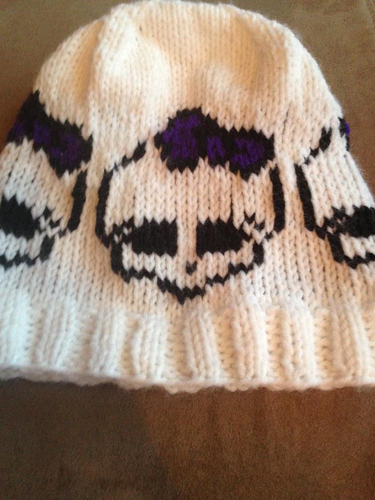 jezzy2828's tweet photo. The hats made for my kids http://t.co/ySGdQCwLsK