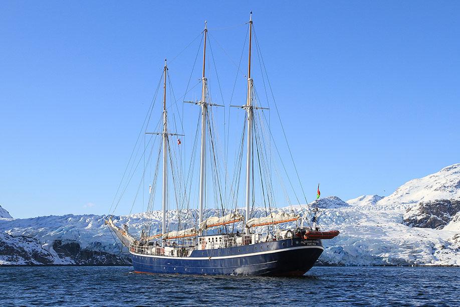 DirectAdventure's tweet photo. Urgent! Skiers needed! 8 days sail/ski Iceland. March/April. http://t.co/7bPHtjyq8K http://t.co/CihD1nNNsg