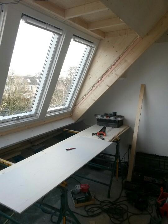 Op veler verzoek nog twee foto's van deze VERGUNNINGSVRIJE oplossing aan de voorzijde.