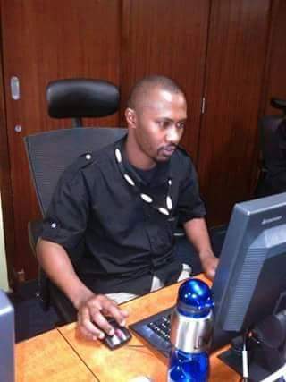 castrofy26's tweet photo. I woke up and the nightmare is still with us...why? @tophernjeri @BenJabungu @osca25Fo @cleyie #RIPMUGO http://t.co/tq9xx8duZt