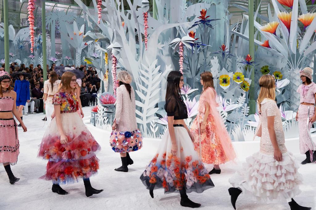 BLUEFASHION5's tweet photo. Chanel ☆SS http://t.co/LWVpU9WTrX