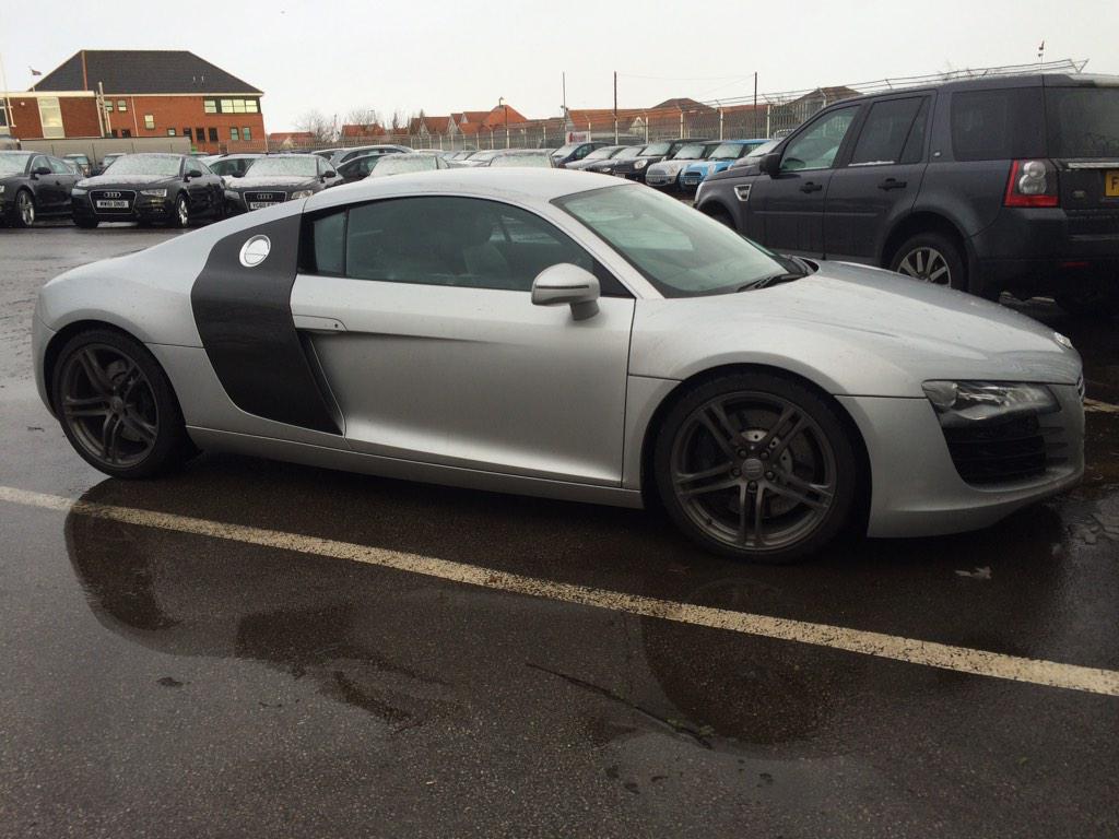 Nice to see we are trusted with high end #audi #R8 #servicing #experienced #fulldiagnostics #mastertechnician