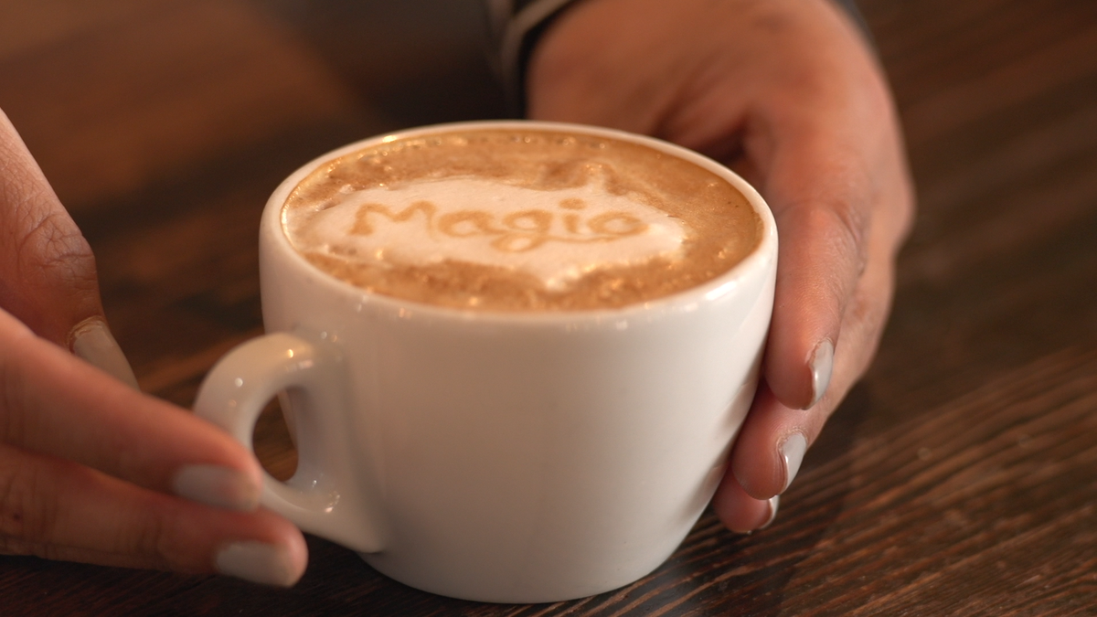 nicksnaith's tweet photo. Thanks for the @magicfm coffee @ST_ALi! #MagicMelbourne http://t.co/A0SGDtL2Ci