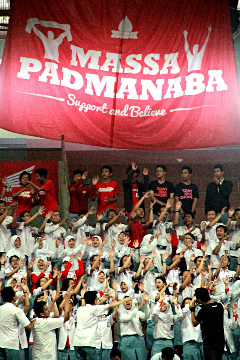 Supporternya PADMANABA juga asik.. #HondaDBLJogja2015