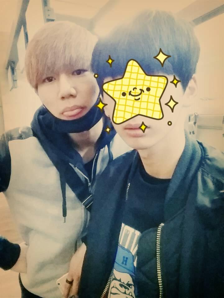 HelloHALO_'s tweet photo. [재용] 메롱😛 http://t.co/quSnw5t3qU
