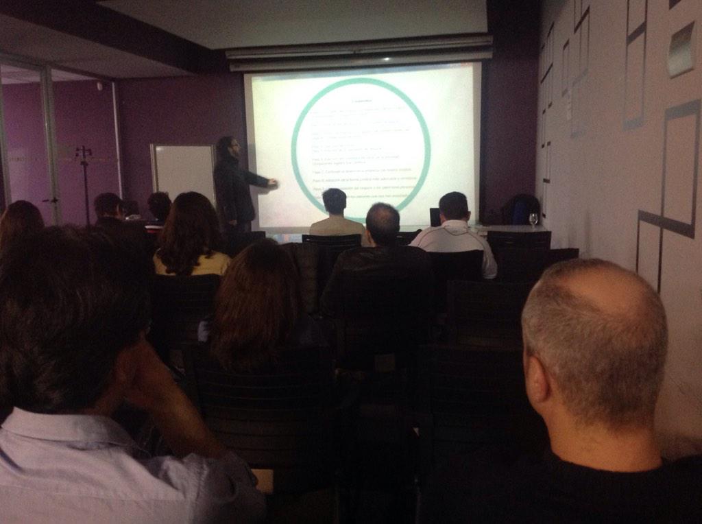 MadridEmprende's tweet image. ¿Conoces qué puede llevar tu #negocio a la #ruina? Juan José Villena nos lo cuenta en #madridOnRails