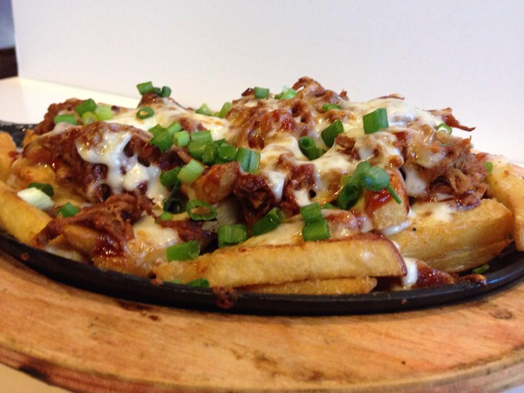 3milesteak's tweet photo. Pulled Pork Poutine today - 3Mile Style just $9.99 OMG http://t.co/9uO7BcGgJH