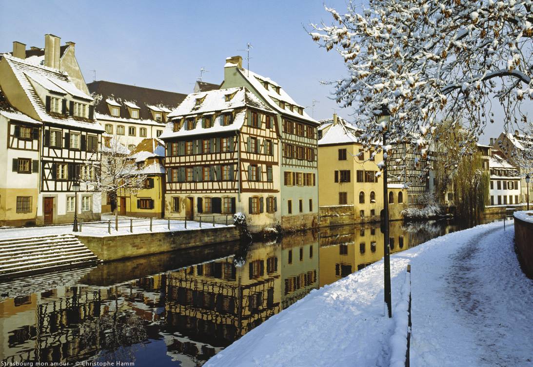 #Strasbourg... une ville définitivement romantique ! ;-) bit.ly/strasbourg-mon…