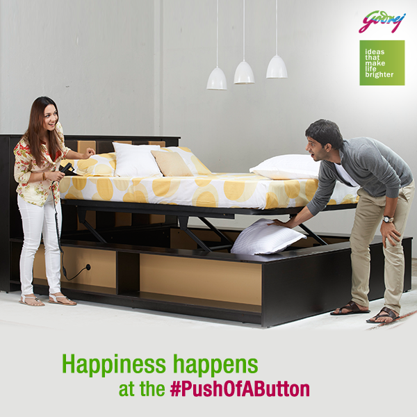 Zindagimuskraye's tweet photo. Introducing Kabon beds, which treat you like the Kings & Queens you deserve to be! Take control at the #PushOfAButton http://t.co/pk7hGJrpUt