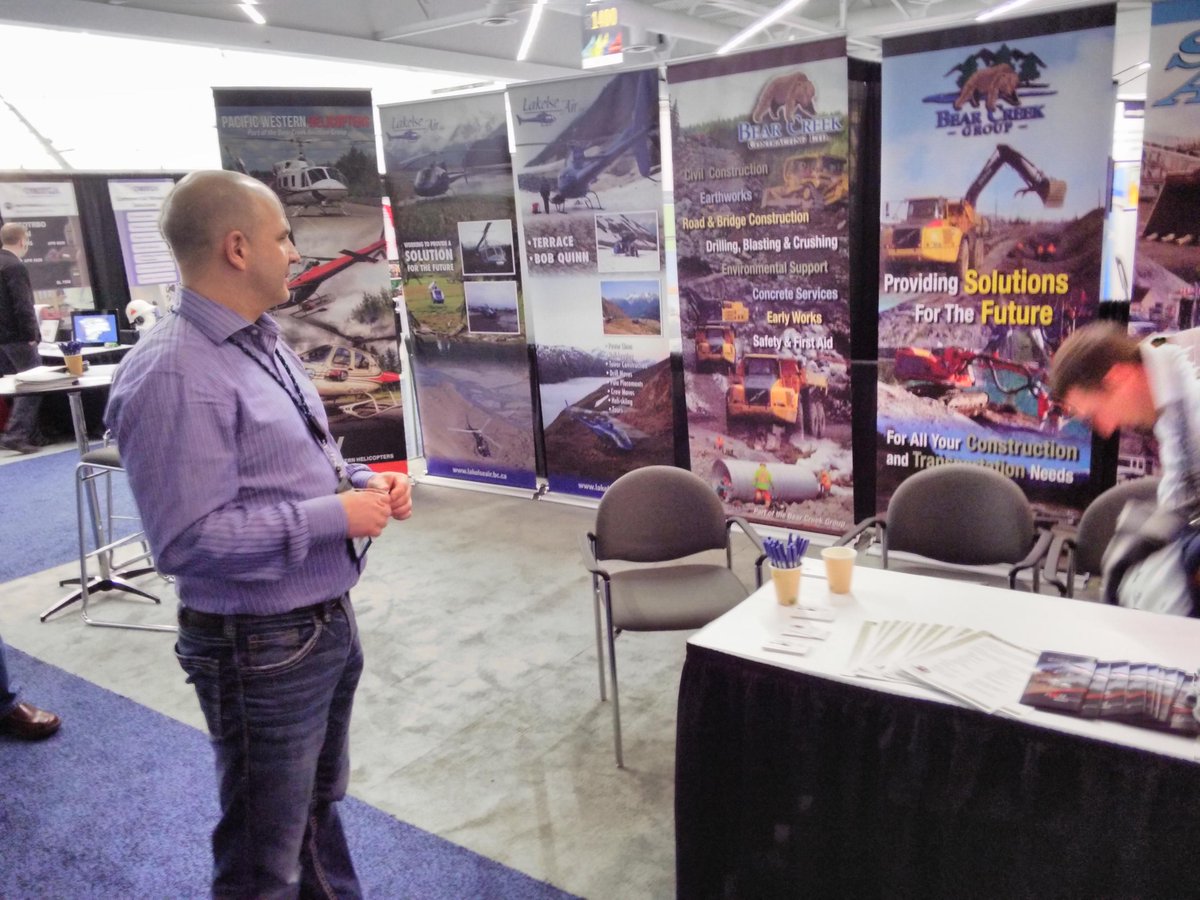 miningmag's tweet image. At #RoundUp2015 I met James and the #LakelseAir /#BearCreek group of 6