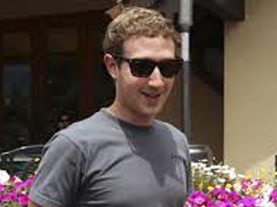 news24tvchannel's tweet photo. #Facebook books ... - http://t.co/W5jJmdph1l #Mark_Zuckerberg #Mobile_Ads #Mobile_Users #Q4_Profits http://t.co/J2gaAL9DnR