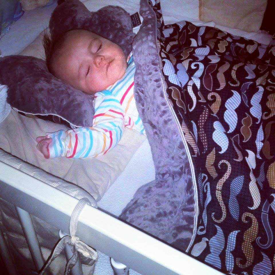 jogodesigns's tweet photo. #jogodesigns #Babydecke und die Nacht kann kommen. Schlaf gut. So schön kann #kuschelig sein. http://t.co/FlZzuwDjyi