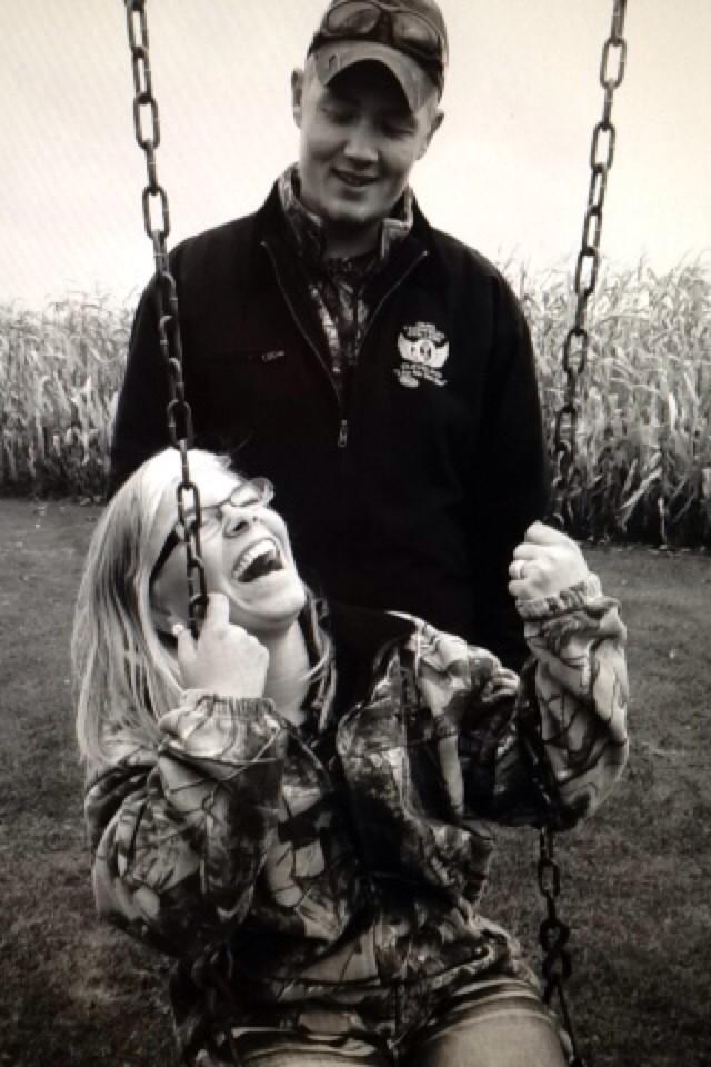 CourtneyLyn24's tweet photo. Distance means nothing when someone is worth everything. http://t.co/0Z8Ul7uben