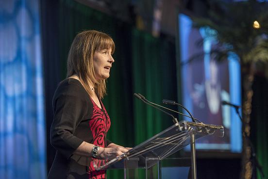 FamilySOS's tweet photo. Hope Swinimer, Founder of @hopeforwildlife and recipient of the Indomitable Spirit award speaking at #courage2015 http://t.co/CW5Fch36fm