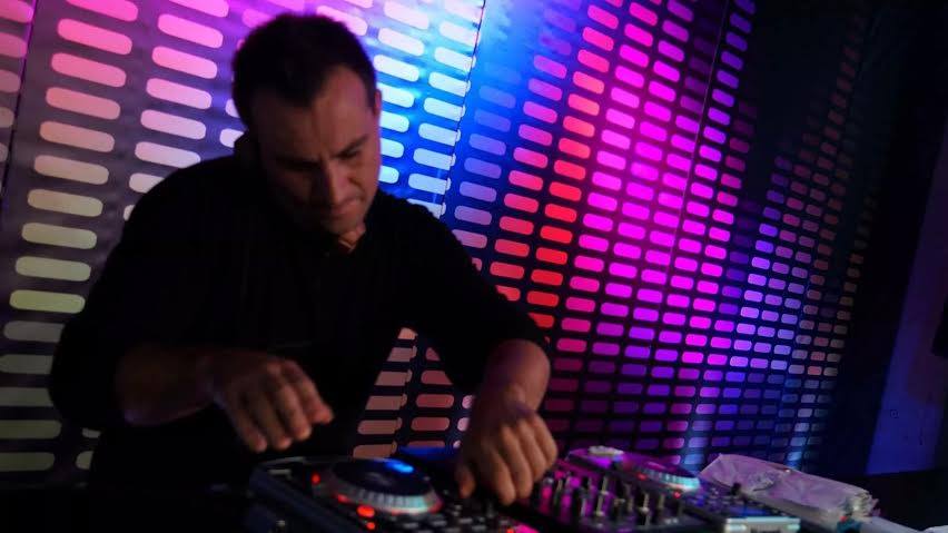 DJ Brendan Rocking the decks