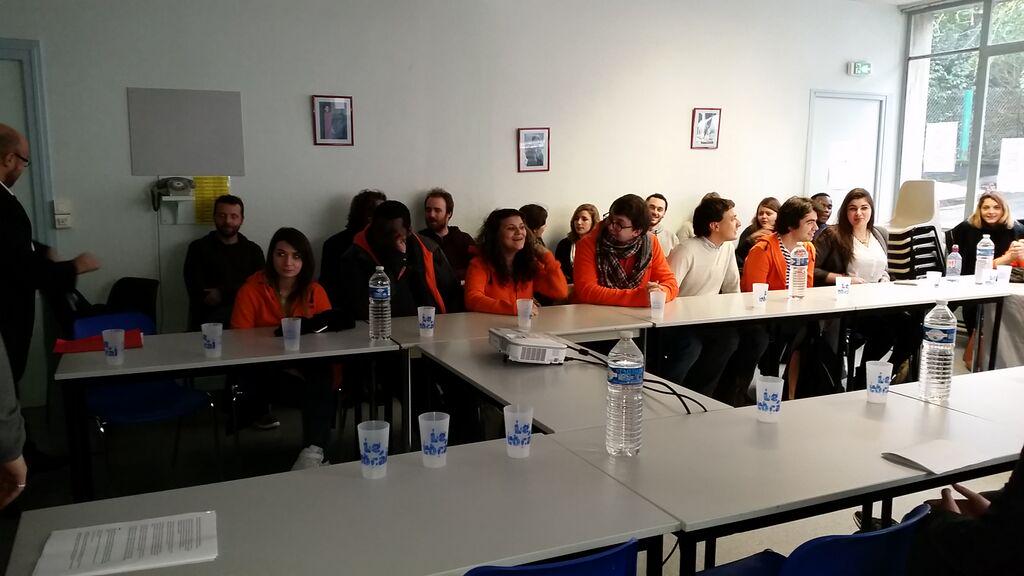 LeLocal_asso's tweet image. #dlej participation importante des jeunes de l'afev,  d'unicité