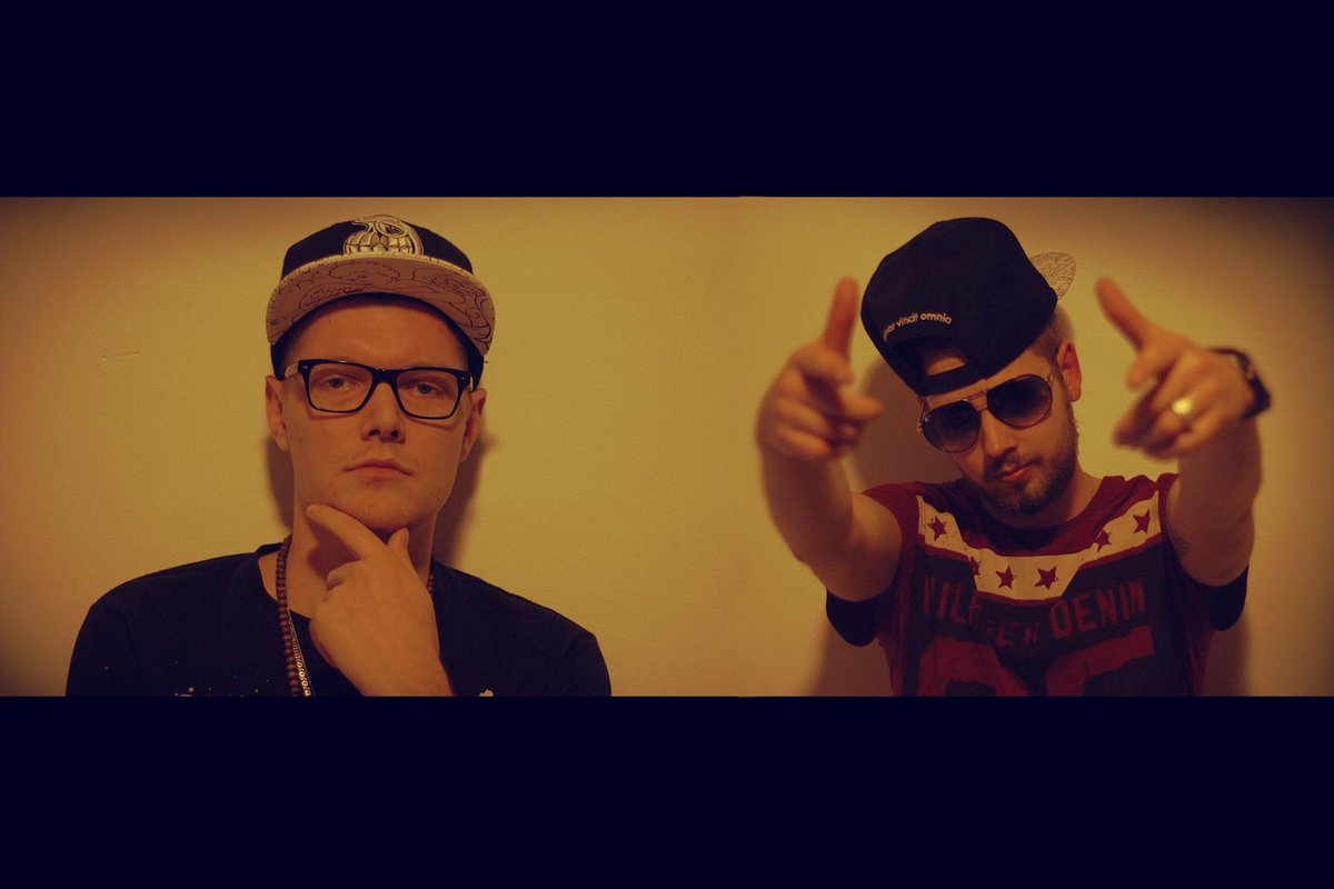 ‘Als ik stoer rap is dat vooral entertainment’ onslelystad.nl/als-ik-stoer-r…