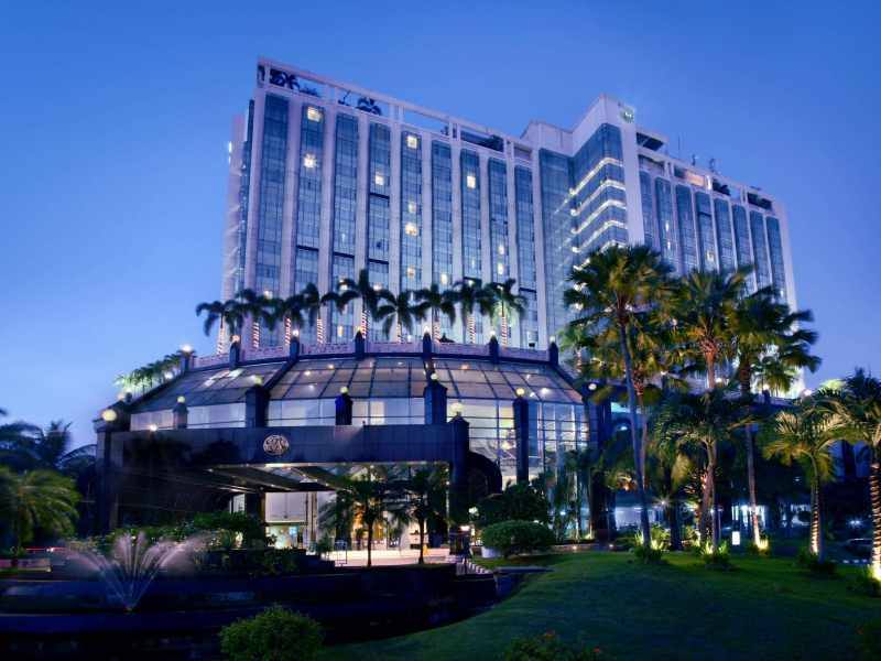 TeRRenJr's tweet photo. By the way.. @MagicNiteID Punya rumah baru lho mulai tanggal 7 Februari 2015 nanti. Hotel berkelas bintang 5. http://t.co/5O0WpAFiG7
