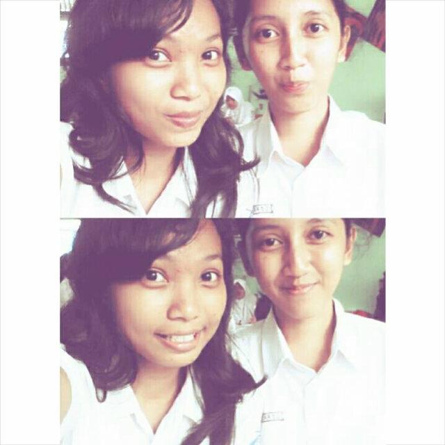 Lady_Deey's tweet photo. Jam kosong tampel :v http://t.co/vBajtu2ksr