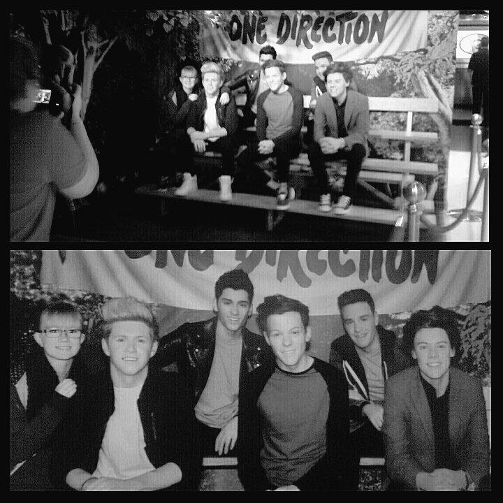 JassiiOfficial's tweet photo. My pic with @onedirection last year*-* #MadameTussaudsBerlin #onedirection #Directioner #GermanDirectioner 😍🔁👍 http://t.co/t96XczV3Lu