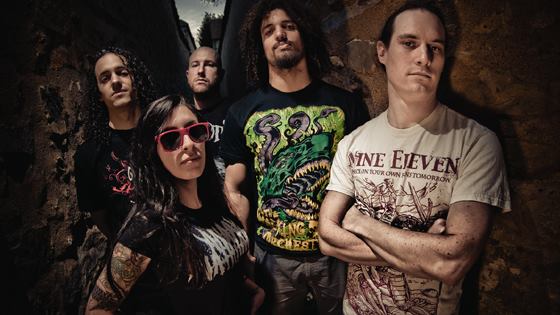 Exclu @Dooweet - #lyricvidéo de #BreakingTheSilence par #WhenReasonsCollapse : allglorious.com/2015/01/when-r… #DarkPassengers