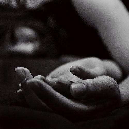 Женщина всегда отдаст больше. Я хоть и маленькая но. Ты меня любишь или нет. Принеси мне ее голову картинка. Кайфую от любви.