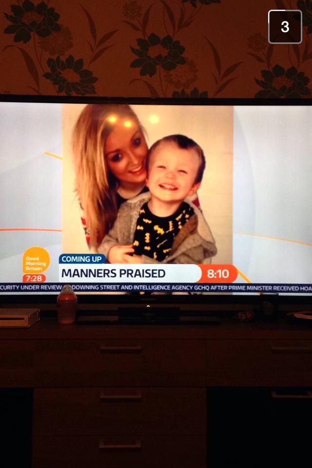 Sammiee91's tweet image. Now Officially On Twitter!!! #strangeronatrain #foundken #specialnote #fivepound