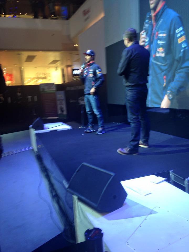little_jodieF1's tweet photo. @redbullracing @danielricciardo @InfinitiGB had a brilliant day!! Well worth the wait! #InfinitiPower http://t.co/PWfLg4olee