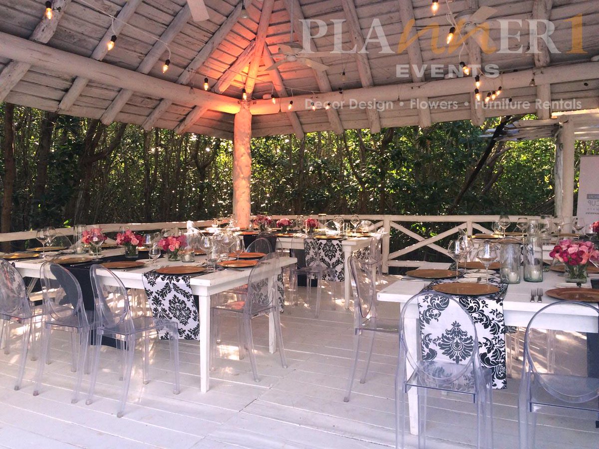 Wonderful set up for your event.
Let your guests have an unforgettable experience. #EventExperts