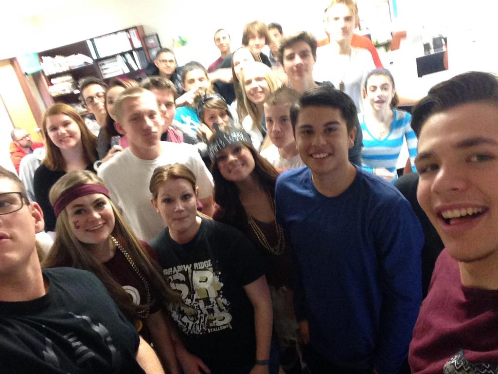 TylerRoundbush's tweet photo. #srhsrandom http://t.co/NCx9cSGBnr