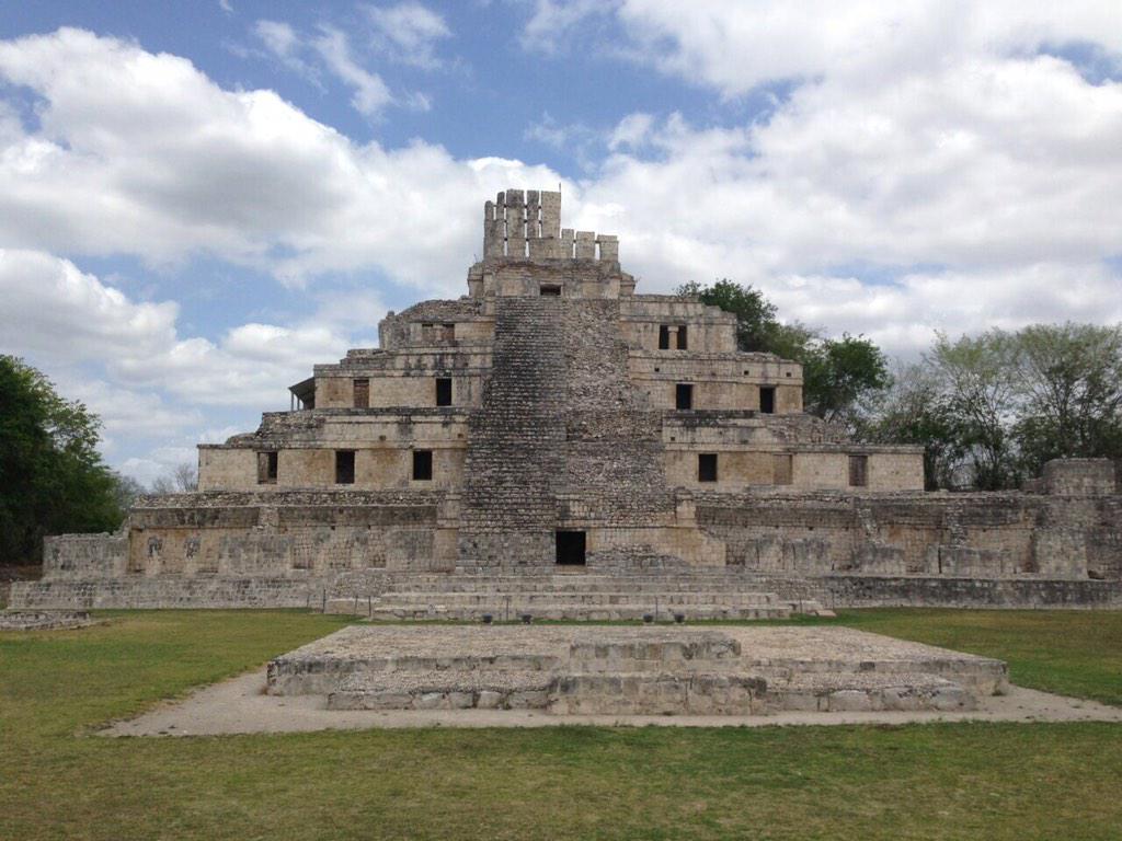 RoyCampos's tweet photo. "@SECTURCampeche: La antigua ciudad de Edzná a 40 min de la capital de #Campeche es una visita que no debe perderse https://t.co/ZdkZxoZykU