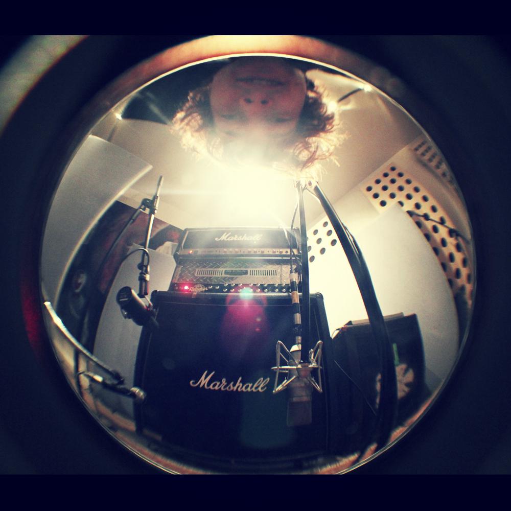 Vukoviband's tweet image. Guitarsss. #nextsingle