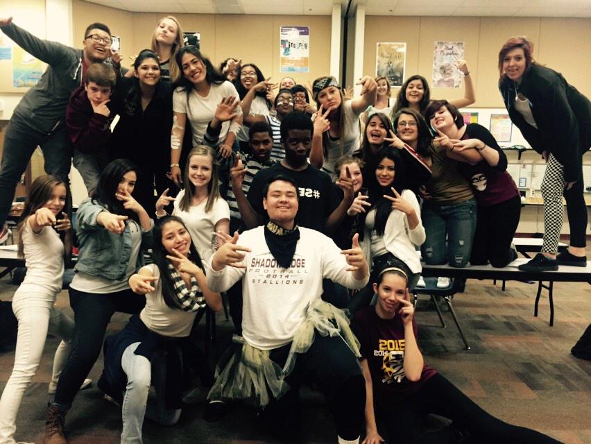ayoopowers's tweet photo. #SRHSRandom THEATRE GANG ๐ซ๐ธ๐ญ http://t.co/MqXOREgIU0