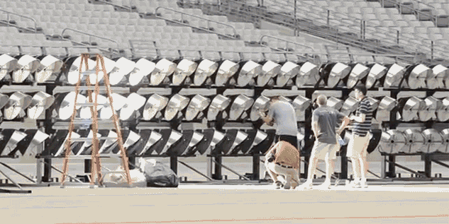 Gizmodo's tweet photo. The first Super Bowl played under LEDs will use 75 percent less power http://t.co/nSfQIaHkw1 http://t.co/NUbgUi010O