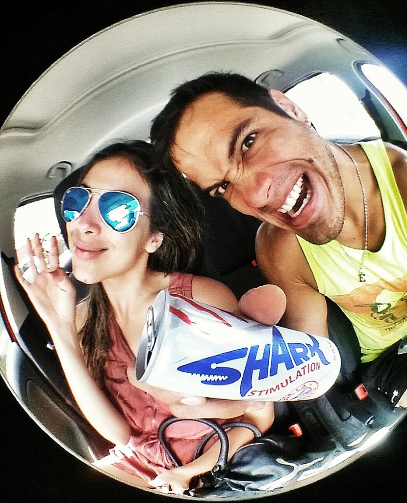 ErnestoJimenex's tweet photo. Con @Moni561 sacando a la bestia con @SharkPeru! Rrraaaawww!!! http://t.co/cbf9gsiPeE