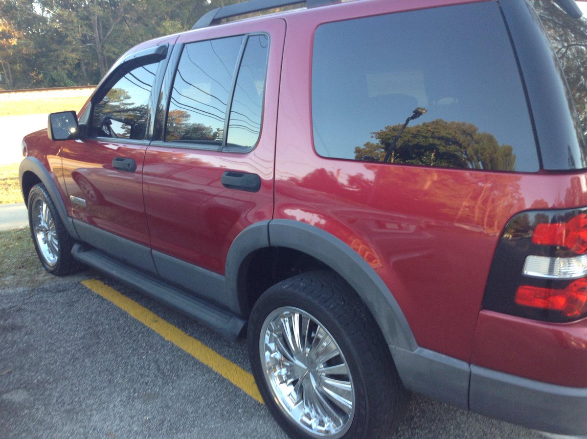 StainlessEnt's tweet image. 2006 Ford Explorer $6500 (115,166 Miles) - $650 Down. Call Us Today at 770-892-3313
