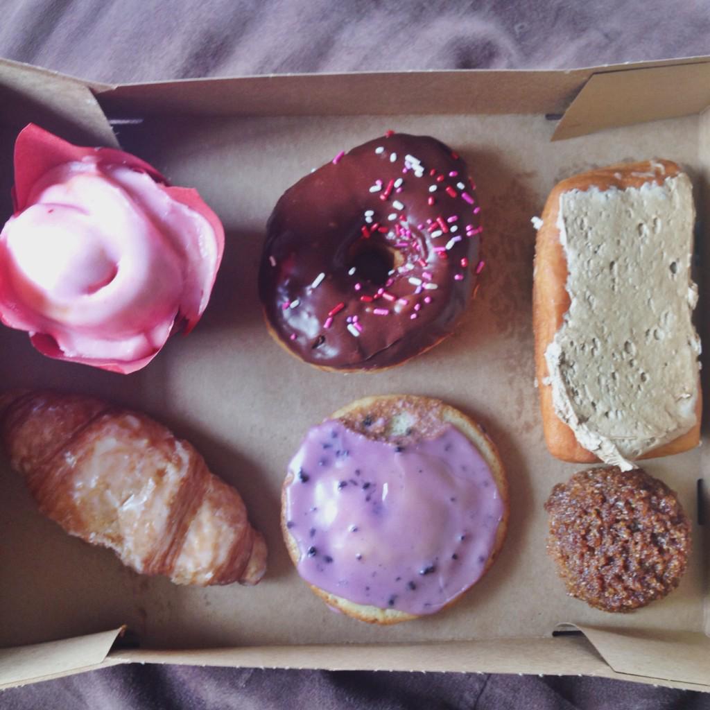 lizzie_lin's tweet photo. It's one of those kinda days.. You know #ProvoBakery ❤️🍩 http://t.co/ZzGFPUWIbJ