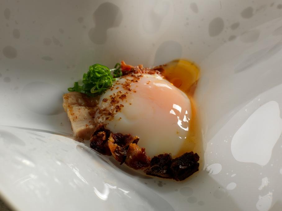 Top 10 dishes in the world by <a href="/Mitsuharu_maido/">Mitsuharu Tsumura</a>: Huevito oncen. Maido