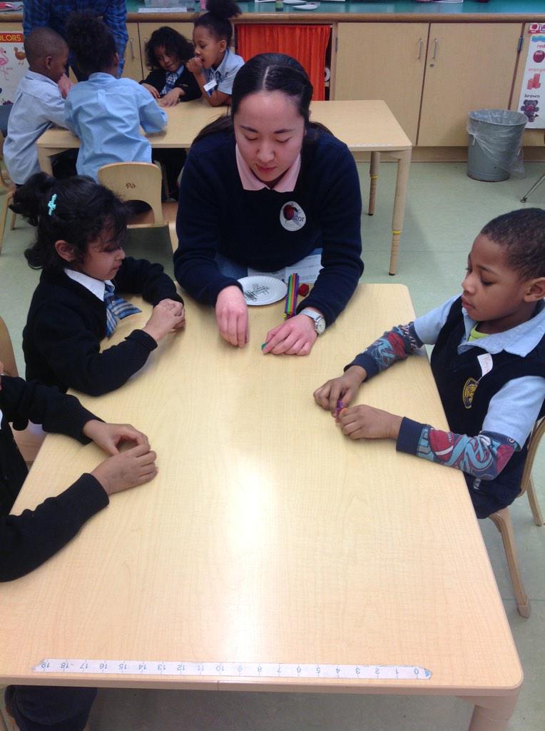 KinderRoom160's tweet photo. Exploring magnetism with our friends from UB! #ScienceIsElementary @LieslFolks http://t.co/C5nYIiO2d8
