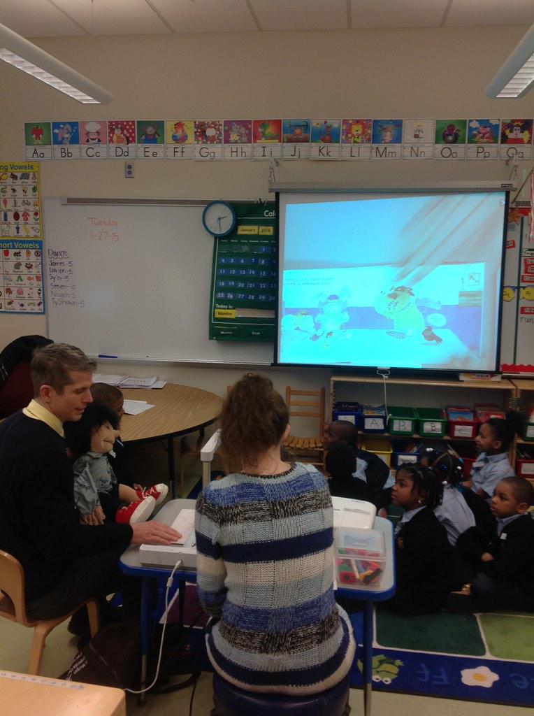 KinderRoom160's tweet photo. Mr. Schelbe came to visit with Fred this afternoon! We learned about Encouraging others! http://t.co/0z7TV0qonC